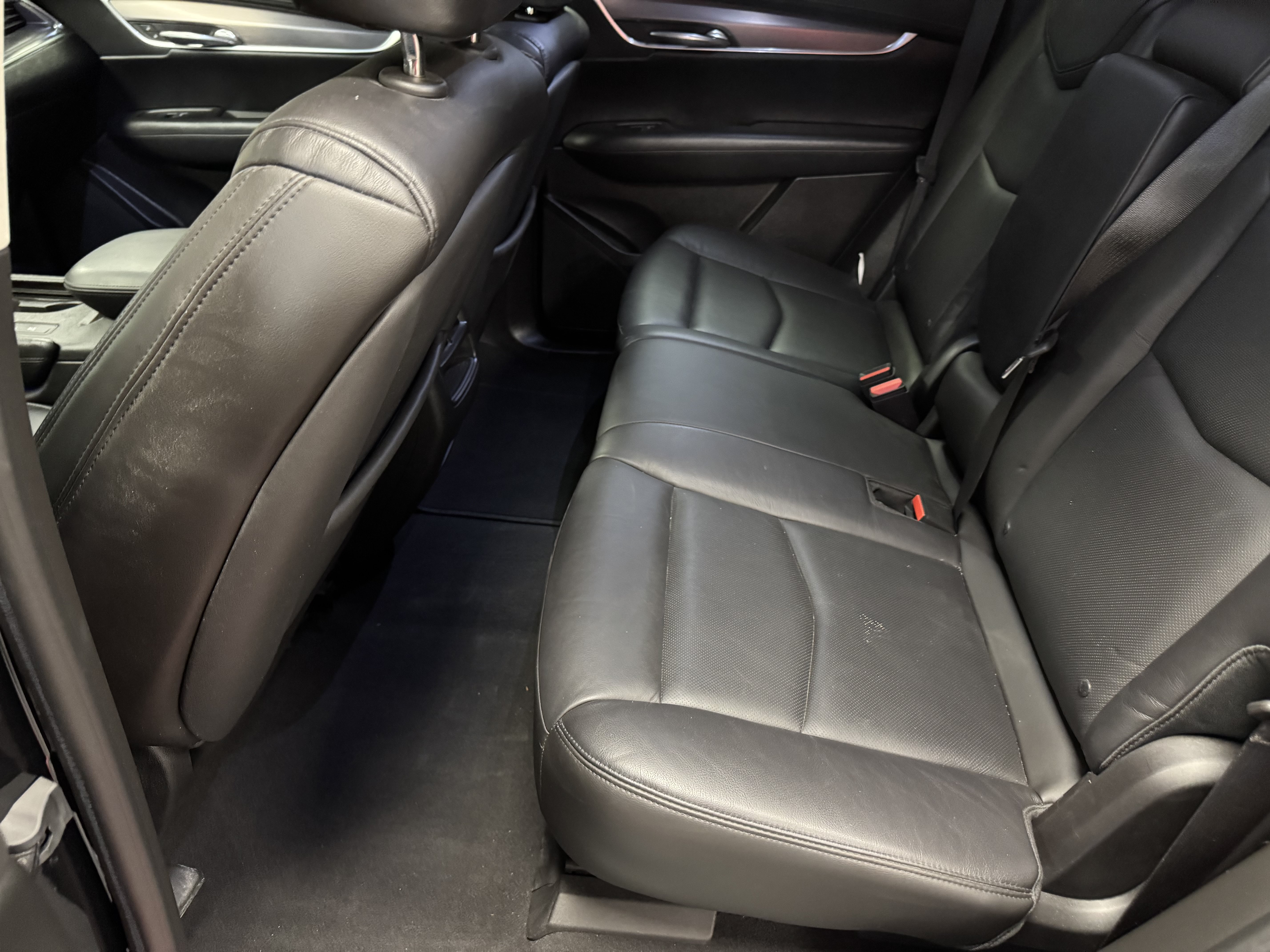Used 2017 Cadillac XT5 Luxury FWD image 18