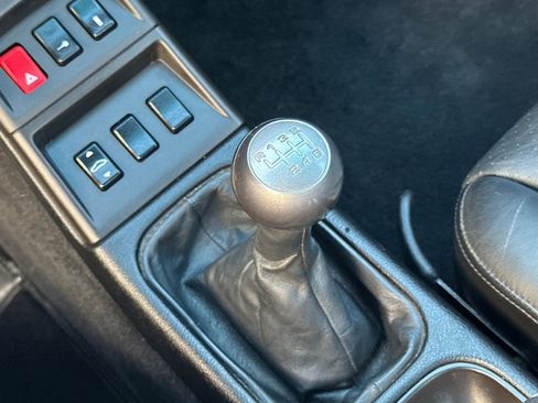 Used 1998 Porsche 911 Carrera S image 25