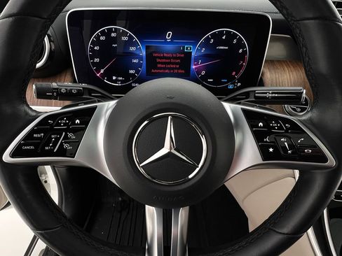 Used 2023 Mercedes-Benz GLC 300 GLC 300 image 16