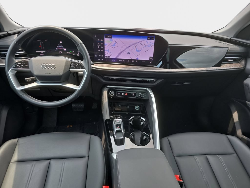 Certified 2025 Audi Q5 Premium w/ Convenience Package AWD/4WD image 9