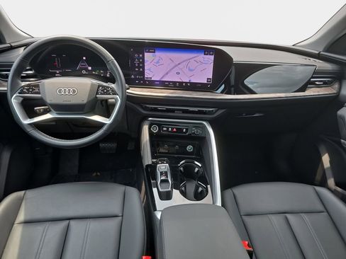 Certified 2025 Audi Q5 Premium w/ Convenience Package AWD/4WD image 9
