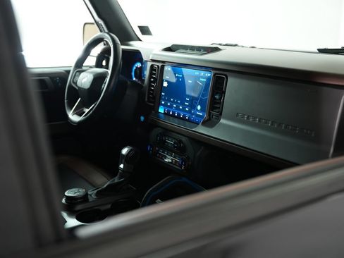 Used 2022 Ford Bronco Outer Banks AWD/4WD image 48