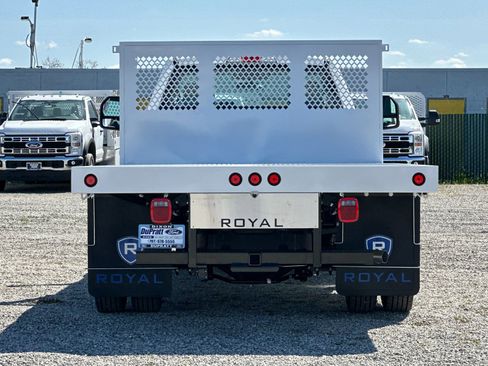 New 2024 Ford F550 2WD Regular Cab Super Duty image 5