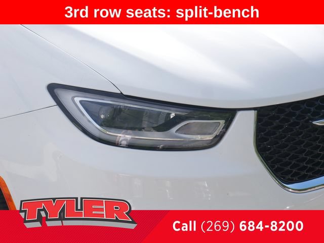 Used 2024 Chrysler Pacifica Limited FWD image 10