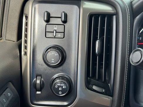 Certified 2018 Chevrolet Silverado 2500 High Country AWD/4WD image 39