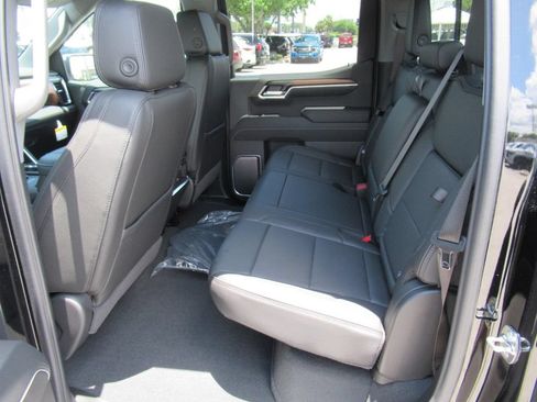 New 2026 GMC Sierra 1500 Denali w/ Denali Reserve Package AWD/4WD image 36