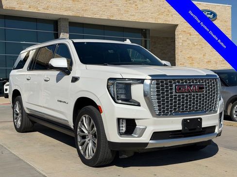 Used 2022 GMC Yukon XL Denali w/ Advanced Technology Package image 20