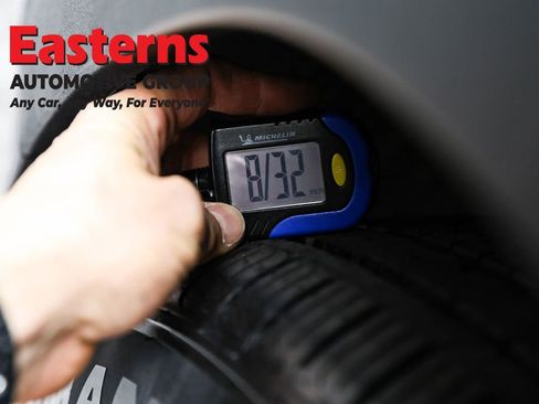 Used 2019 GMC Terrain SLE w/ Driver Convenience Package image 29