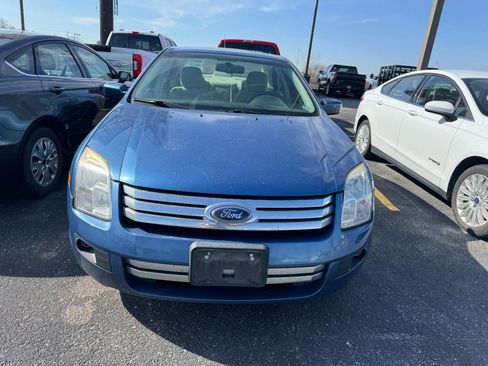 Used 2009 Ford Fusion SE image 2