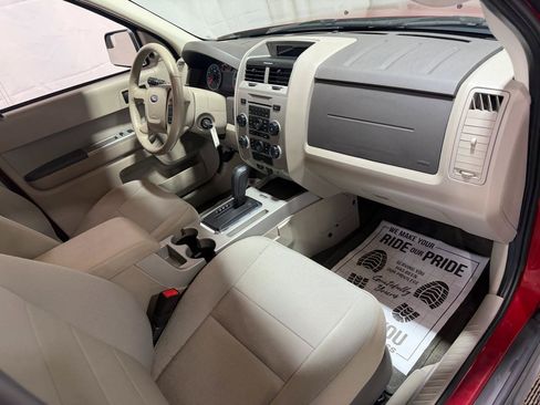Used 2010 Ford Escape XLT AWD/4WD image 13