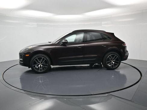 Used 2026 Porsche Macan AWD/4WD image 2
