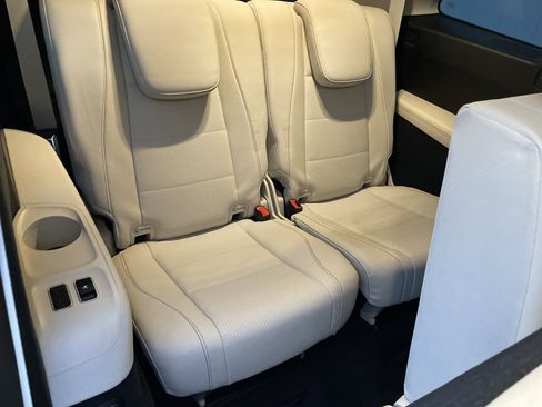 Certified 2023 Mercedes-Benz GLS 450 4MATIC image 49