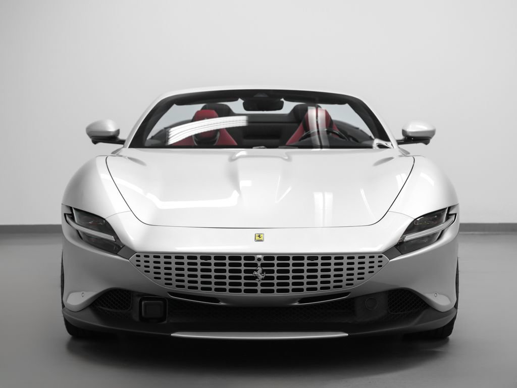 Certified 2025 Ferrari Roma Spider RWD image 12