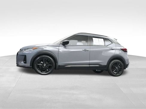 Used 2021 Nissan Kicks SR FWD image 26