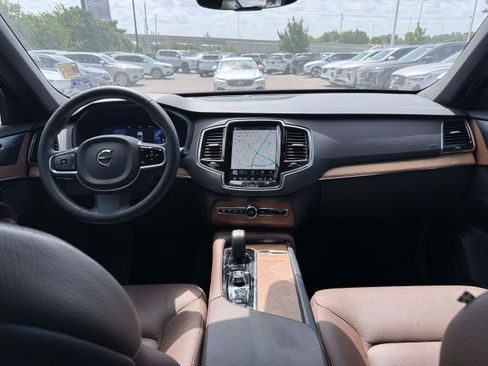 Certified 2024 Volvo XC90 T8 Plus AWD/4WD image 13