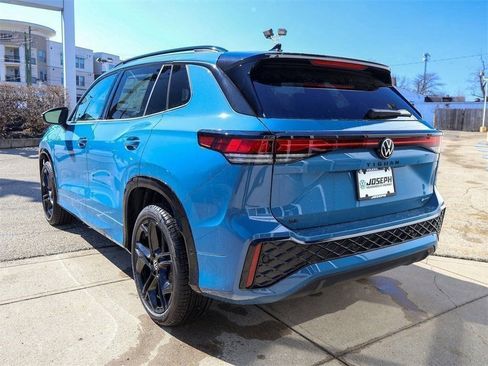 New 2026 Volkswagen Tiguan SE R-Line AWD/4WD image 3