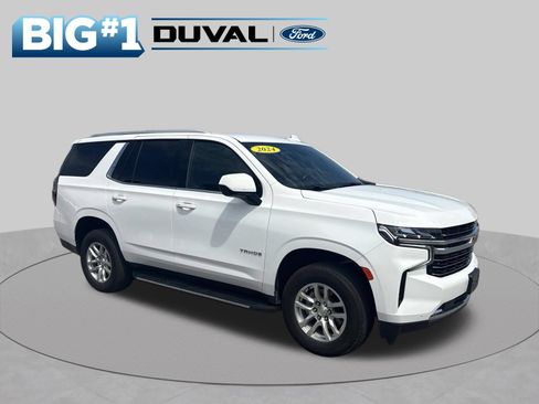 Used 2024 Chevrolet Tahoe LT RWD image 1