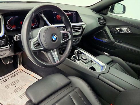 Used 2025 BMW Z4 sDrive30i w/ Premium Package image 13