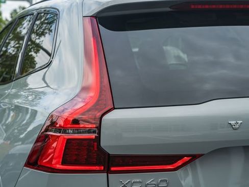 New 2026 Volvo XC60 B5 Ultra w/ Climate Package AWD/4WD image 7