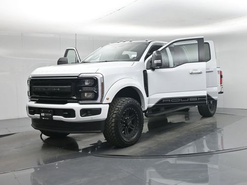 New 2026 Ford F250 Lariat w/ Black Appearance Package image 33