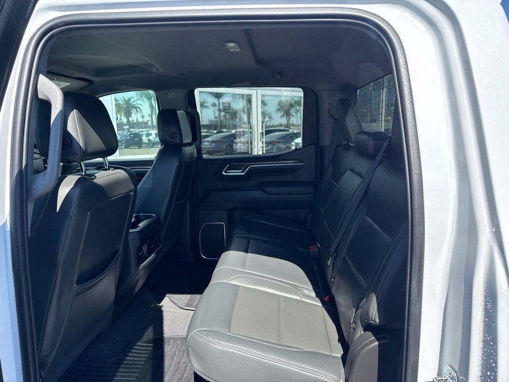 Used 2023 Chevrolet Silverado 1500 RST AWD/4WD image 14