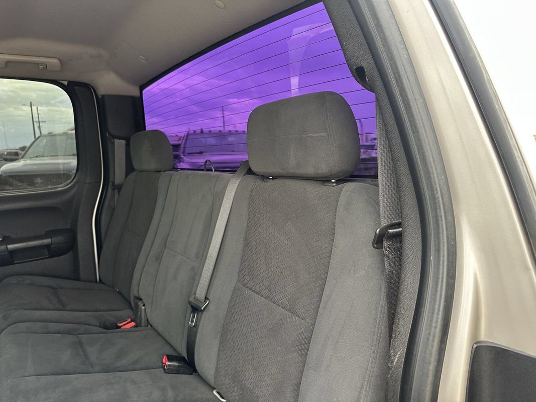 Used 2007 Chevrolet Silverado 1500 LT w/ 1LT Convenience Package RWD image 30