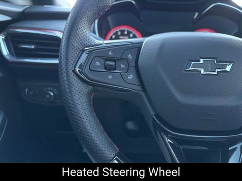 Used 2023 Chevrolet TrailBlazer RS w/ Sun and Liftgate Package image 34