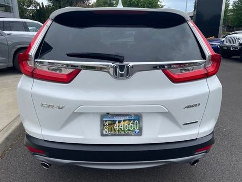 Used 2019 Honda CR-V Touring image 6