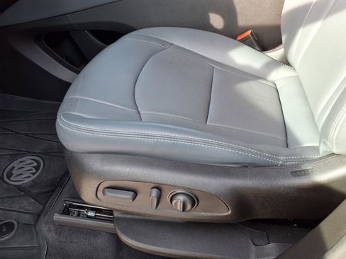 Used 2024 Buick Enclave Essence w/ Technology Package image 22