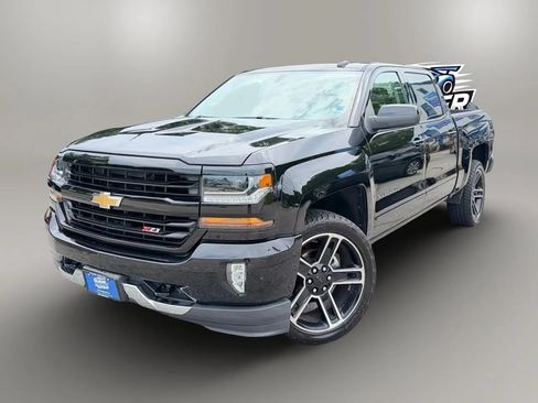 Used 2018 Chevrolet Silverado 1500 LT w/ LPO, Black Pack AWD/4WD image 1