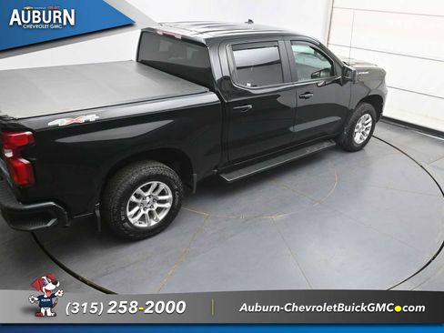 Used 2022 Chevrolet Silverado 1500 RST AWD/4WD image 32
