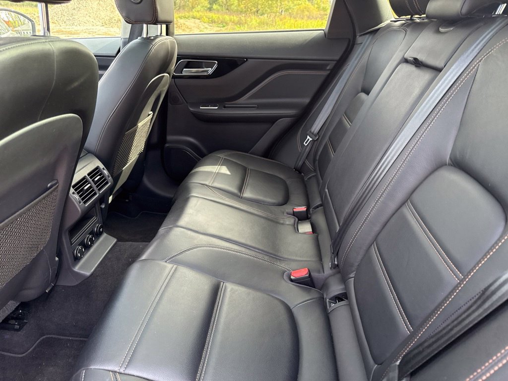 Used 2020 Jaguar F-PACE Prestige AWD/4WD image 35