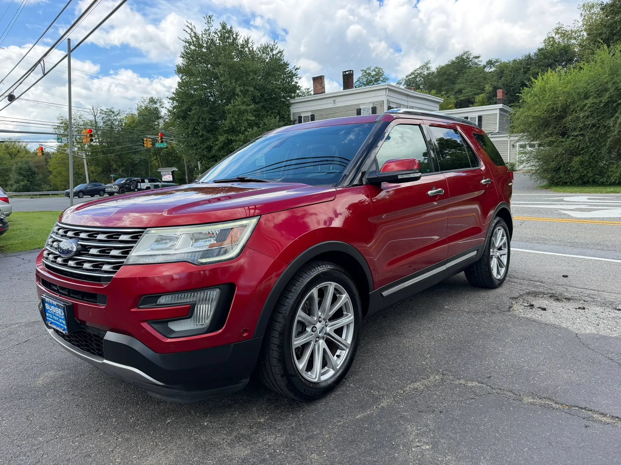 Used 2016 Ford Explorer Limited w/ Equipment Group 301A FWD image 3