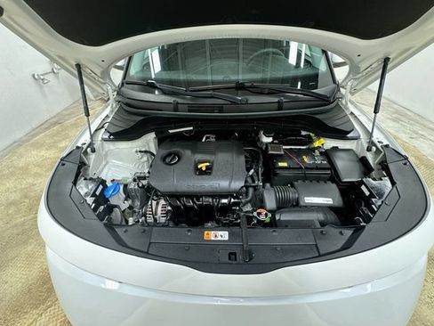 Certified 2023 Kia Soul LX w/ LX Technology Package FWD image 18