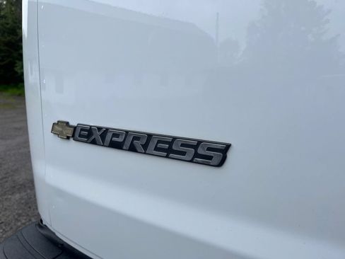 Used 2020 Chevrolet Express 2500 w/ Driver Convenience Package RWD image 35