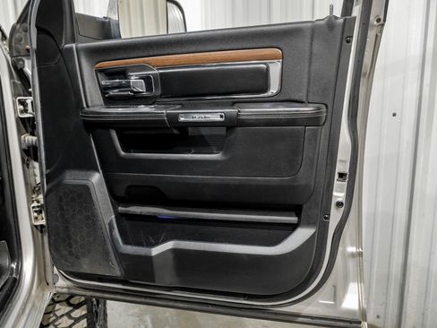 Used 2013 RAM 2500 Laramie w/ Convenience Group image 43