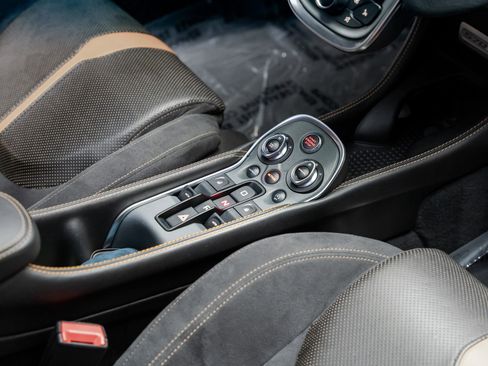 Used 2017 McLaren 570S RWD image 63