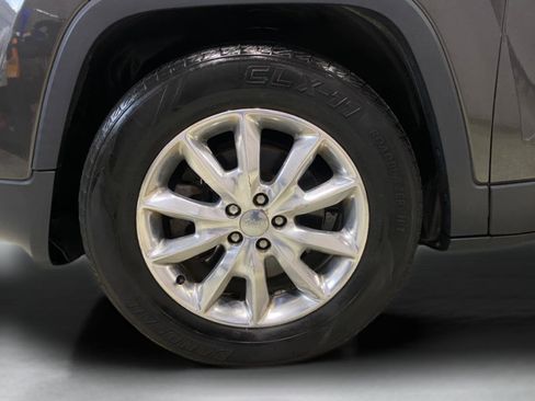 Used 2016 Jeep Cherokee Limited AWD/4WD image 20