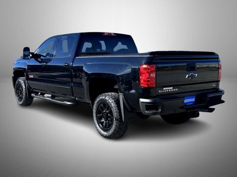 Used 2019 Chevrolet Silverado 2500 LTZ w/ Midnight Edition image 7