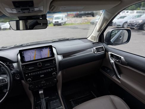 Used 2022 Lexus GX 460 Premium w/ Premium Plus Package AWD/4WD image 35