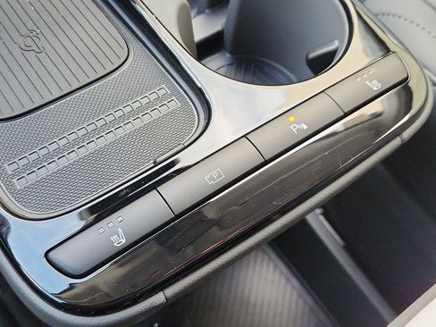 New 2026 Hyundai Ioniq 5 SEL image 17