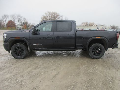 New 2026 GMC Sierra 2500 AT4 w/ AT4 Premium Plus Package image 10