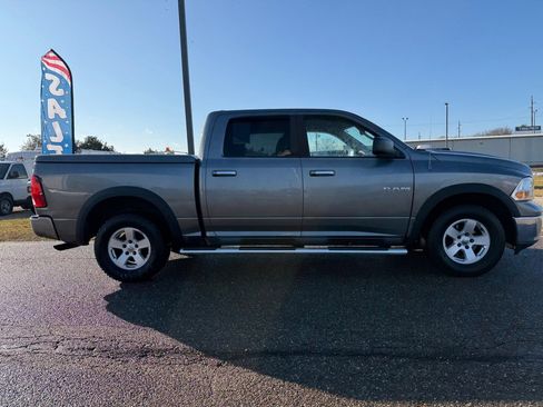 Used 2010 Dodge Ram 1500 Truck SLT w/ Remote Start & Security Group image 19