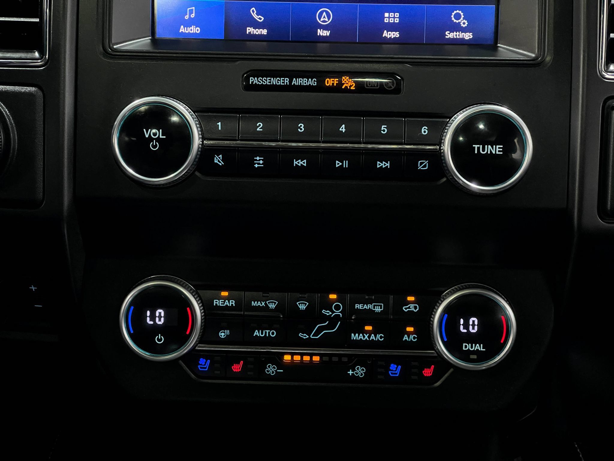 Used 2021 Ford Expedition Limited AWD/4WD image 25