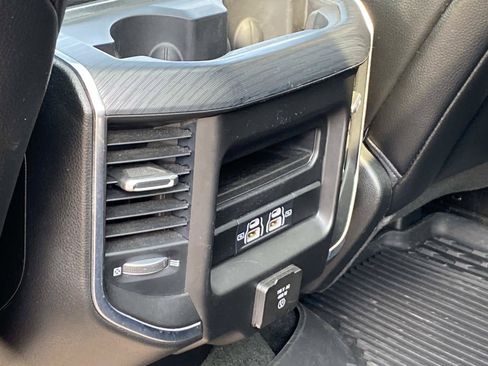 Used 2023 RAM 1500 Laramie AWD/4WD image 13