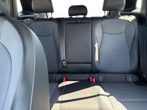 Certified 2026 Volkswagen Tiguan SE R-Line FWD image 24