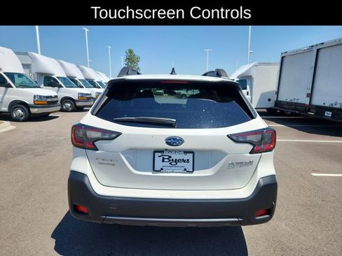 Used 2025 Subaru Outback Premium AWD/4WD image 8