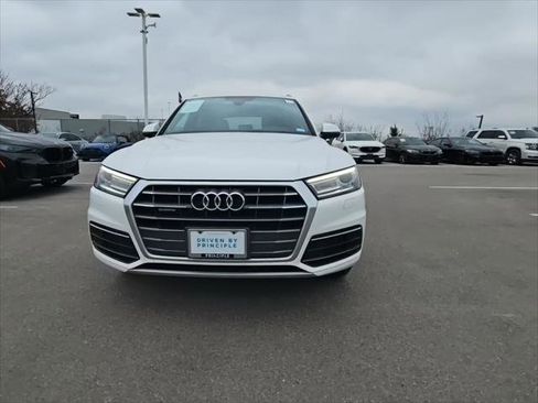 Used 2018 Audi Q5 2.0T Premium image 3