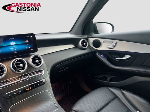 Used 2022 Mercedes-Benz GLC 300 image 30