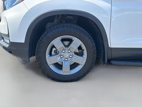 Certified 2025 Honda Ridgeline TrailSport image 32